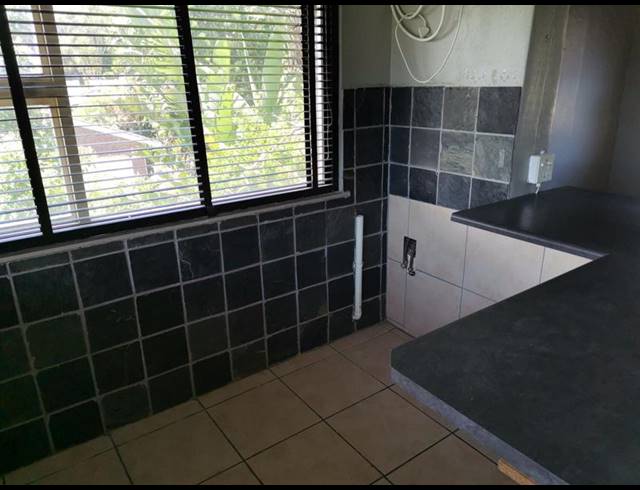 1 BEDROOM PROPERTY TO RENT IN SONSTRAAL